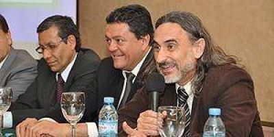 Luis Basterra est� de acuerdo con el voto a los 16