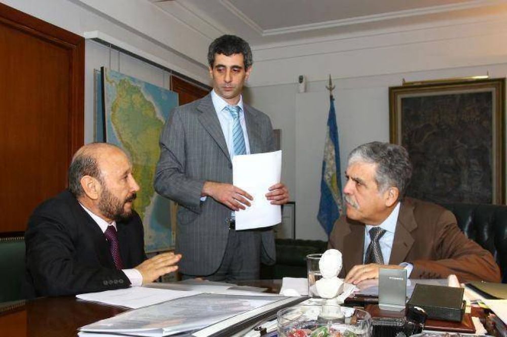 Insfr�n y De Vido acuerdan el financiamiento de obras
