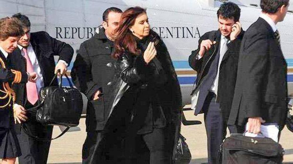 Naci�n intim� a Provincia a �abstenerse de monitorear� los movimientos de Cristina