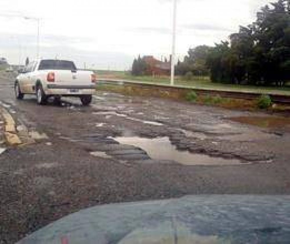 Deplorable estado de la Ruta 188  