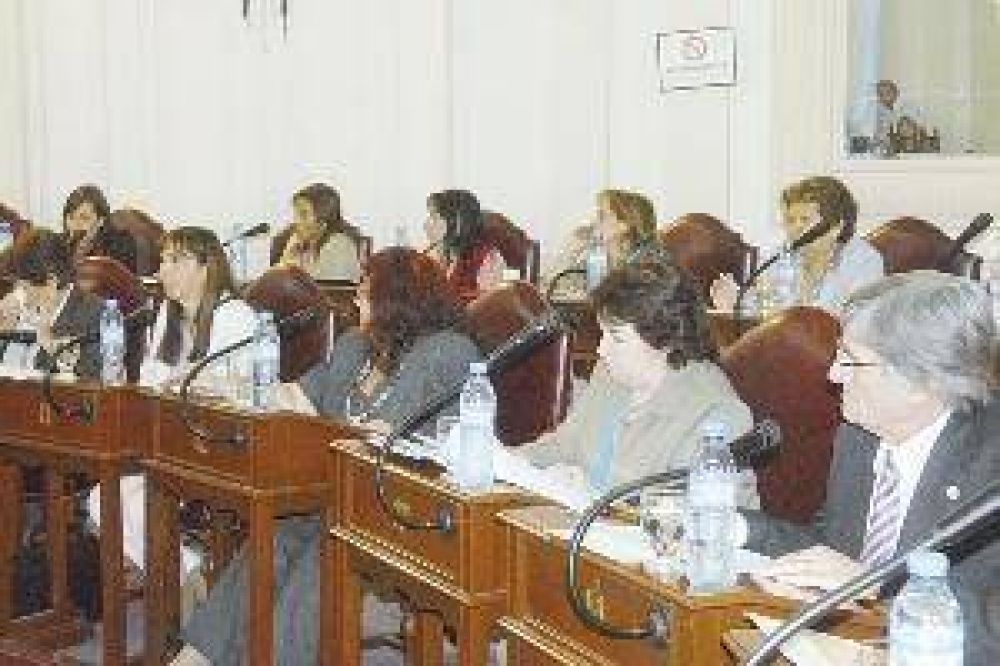 Diputados locales aprobaron diversos despachos en sesi�n