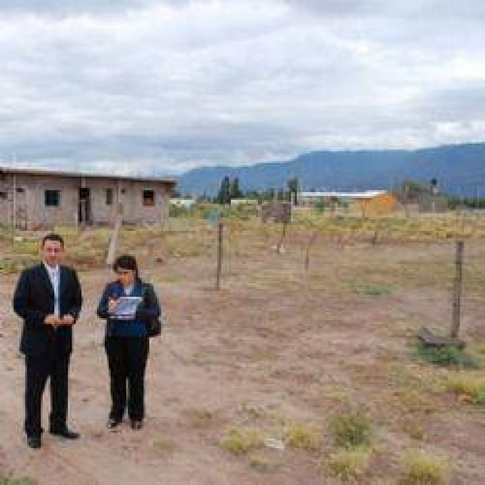 Apura el gobierno un fallo judicial sobre usurpaciones de tierras