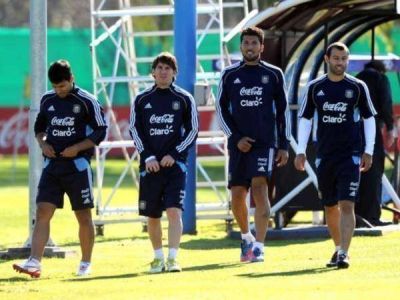 Sabella hizo f�tbol formal y prob� con Zabaleta y Lavezzi entre los titulares