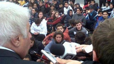 De la Sota y su plan para llegar fuerte al partido del lunes