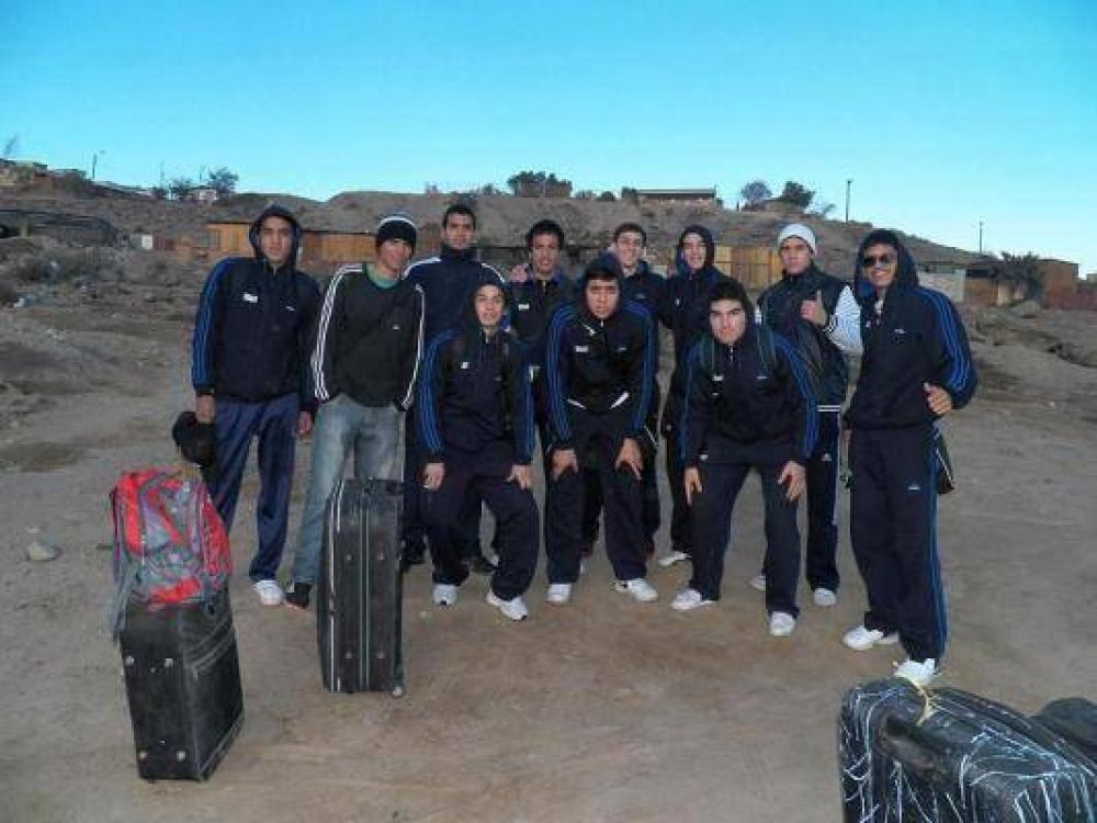 El b�squetbol masculino entren� en Vallenar