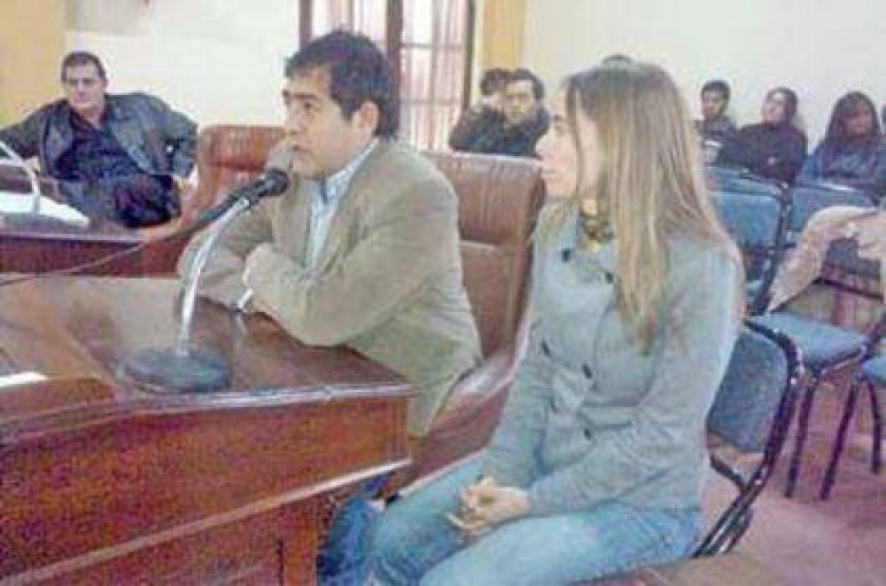 CONCEJALES CHILECITE�OS APOYAN A "EMPRENDER 2012"