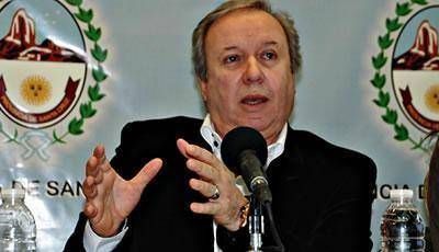 Mal Parado: Peralta sali� a repartir acusaciones y acentu� la interna en el PJ