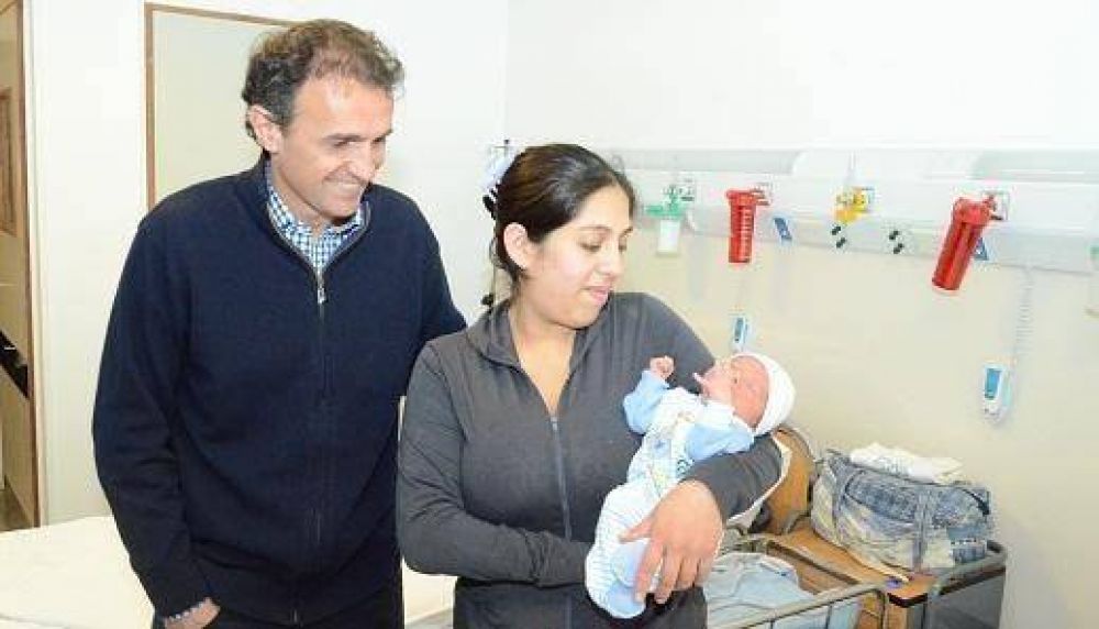 Naci� el beb� 1000 en el Thompson