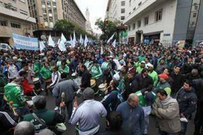 La CGT reclam� al Inadi por asignaciones familiares