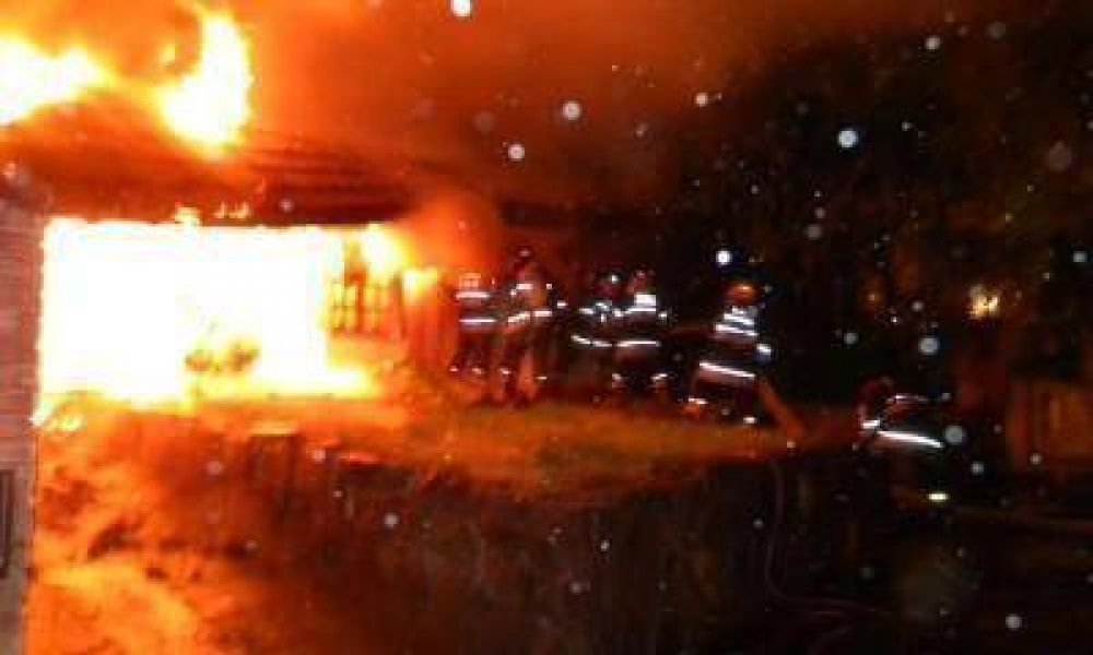 Se incendi� una casa en el exclusivo barrio Dalvian
