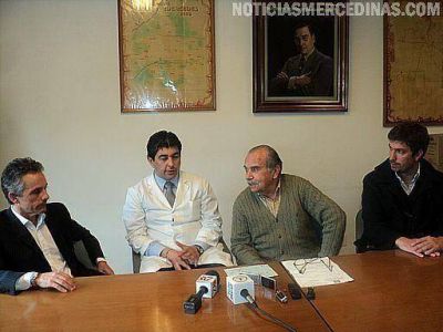 Llegaron insumos y dinero para el Hospital Dubarry