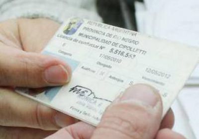 Piden no pagar renovaci�n del carnet 