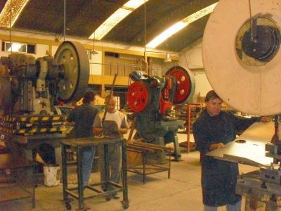 Cooperativa en riesgo: Quieren rematar una prensa de La Esperanza