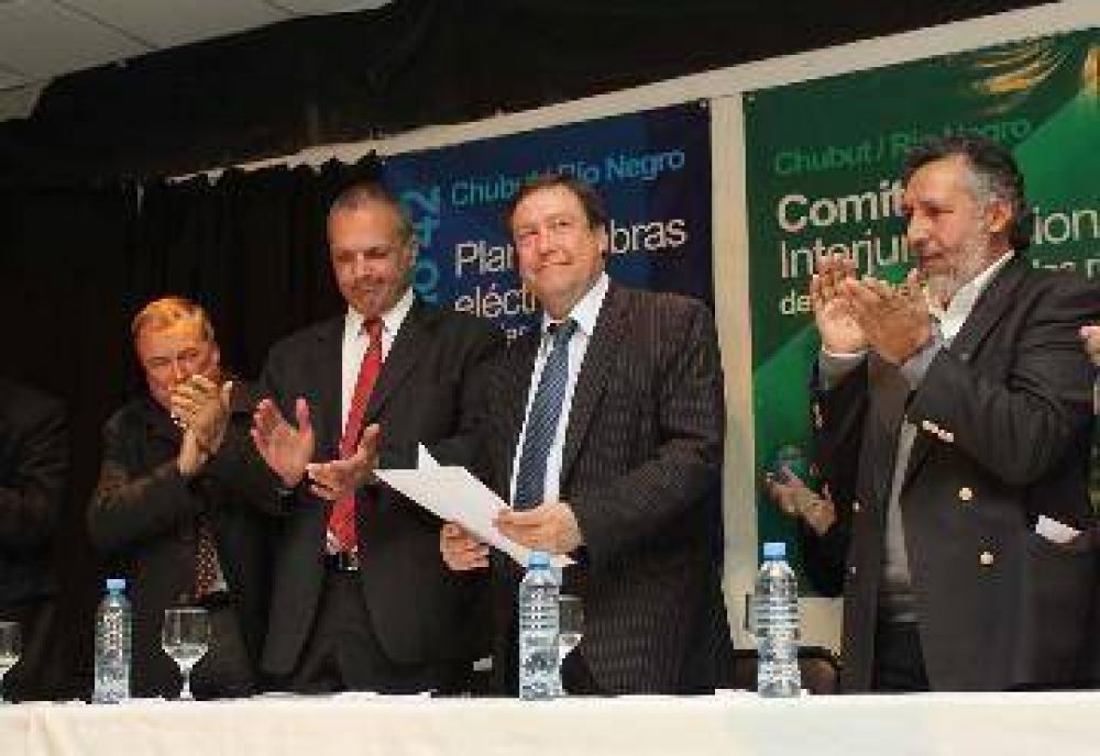 Obras para la energ�a en la Comarca Andina