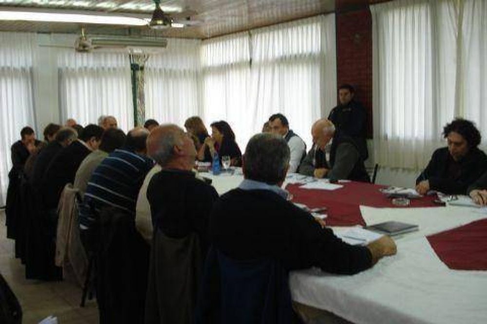 Fuertes cr�ticas a Casellas por el pedido de informes sobre el da�o ambiental
