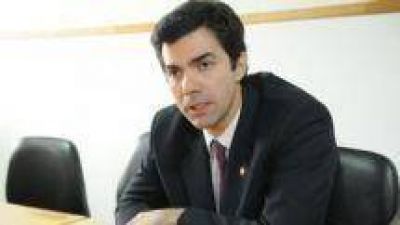 Urtubey: "En el peronismo tenemos un r�gimen de adherencia a partir de los 16 a�os"