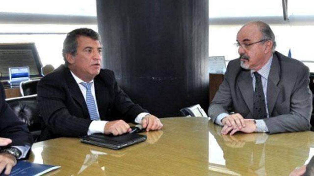 Urribarri y Tomada encabezar�n una cena con empresarios en Paran�