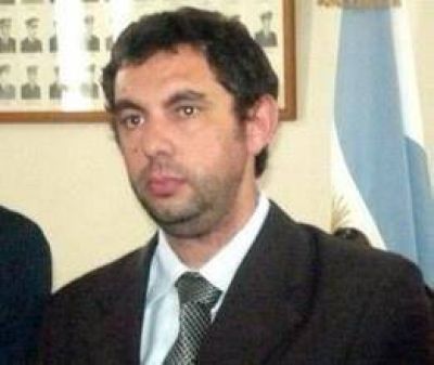 Quinteros destaca la voluntad de las empresas portuarias  