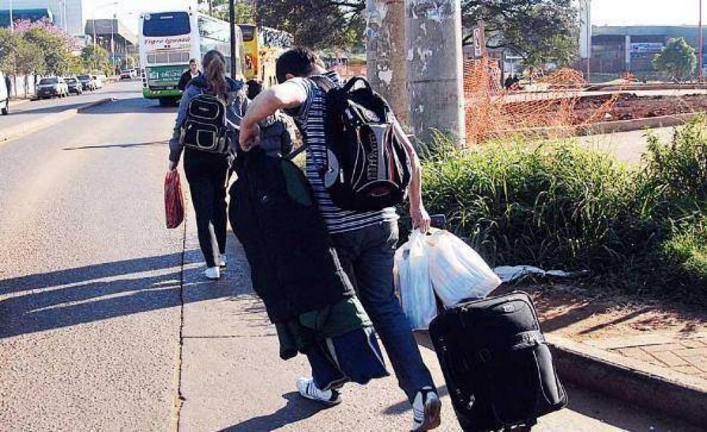 Hoy se re�nen las partes para solucionar el conflicto de la Terminal de Posadas