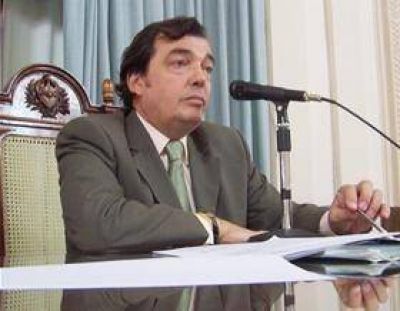Diputados retoman la sesi�n desde las 10.