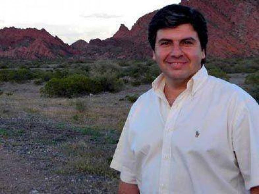 AMADO PIDE INFORMES POR LAS EMPRESAS ESTATALES