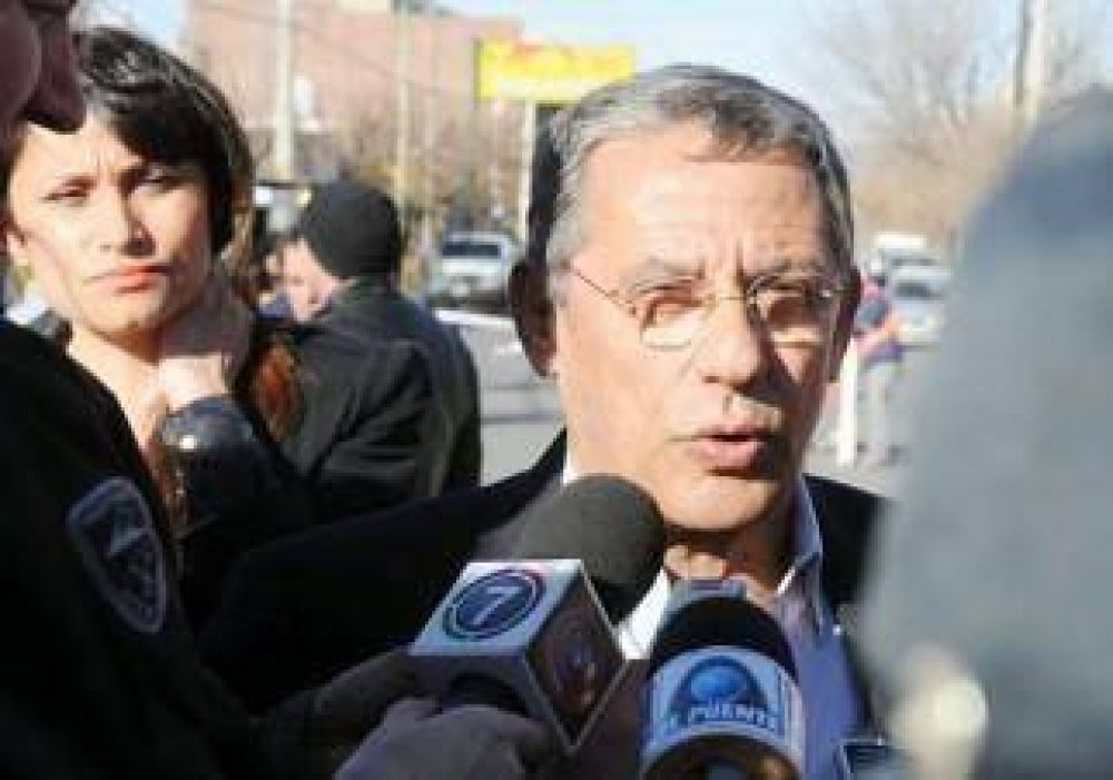 Horacio Quiroga: "Todo Neuqu�n est� en emergencia ambiental" 
