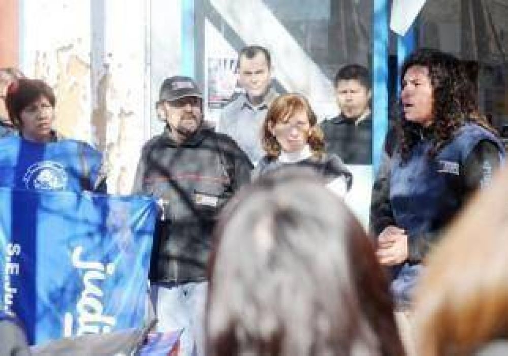 Denuncian criminalizaci�n de la protesta 