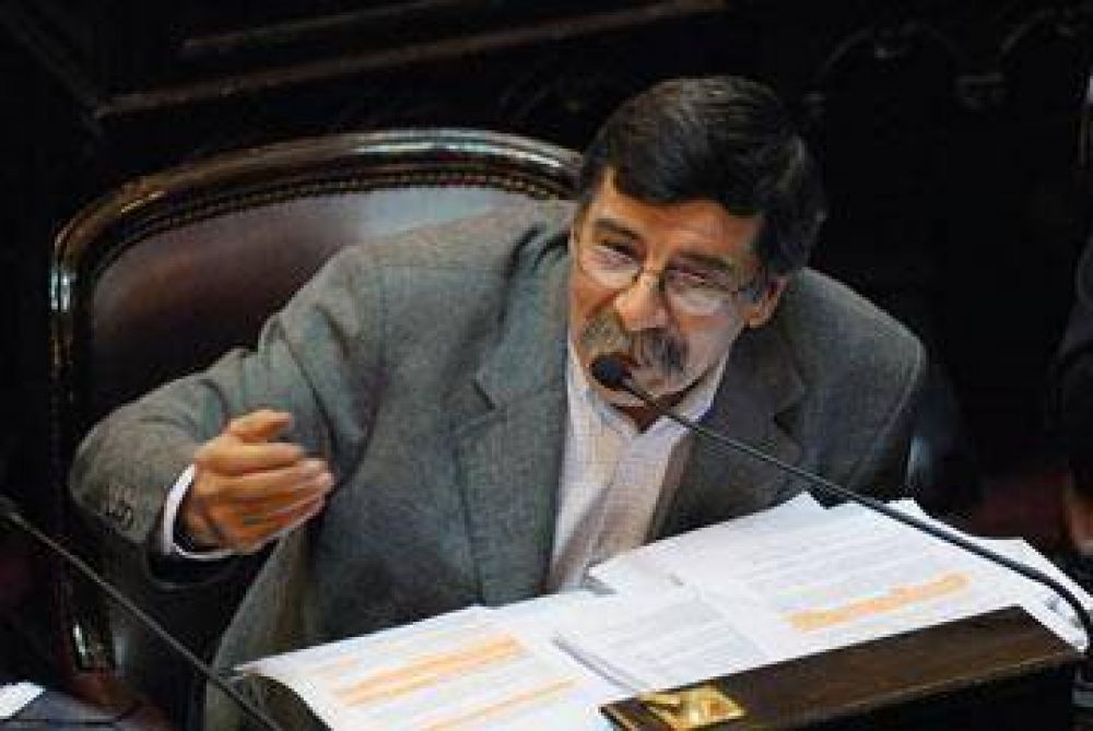 Son tiempos para tener �mucha mesura� al hablar