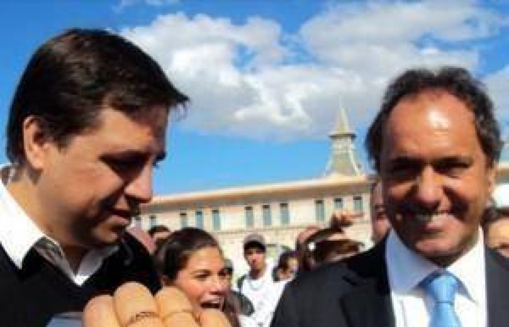 Iriart confirm� que ma�ana Scioli visitar� la Primera Expo Industria de Mar del Plata y que le van a plantear la situaci�n del Puerto local