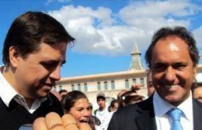 Iriart confirm� que ma�ana Scioli visitar� la Primera Expo Industria de Mar del Plata y que le van a plantear la situaci�n del Puerto local