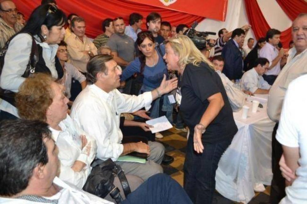 El fiscal solicit� la nulidad de la Convenci�n Radical, pero Encina aclara que "no modifica la resoluci�n judicial"