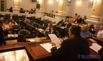 Cr�ditos: pas� otra semana legislativa y se acorta el plazo
