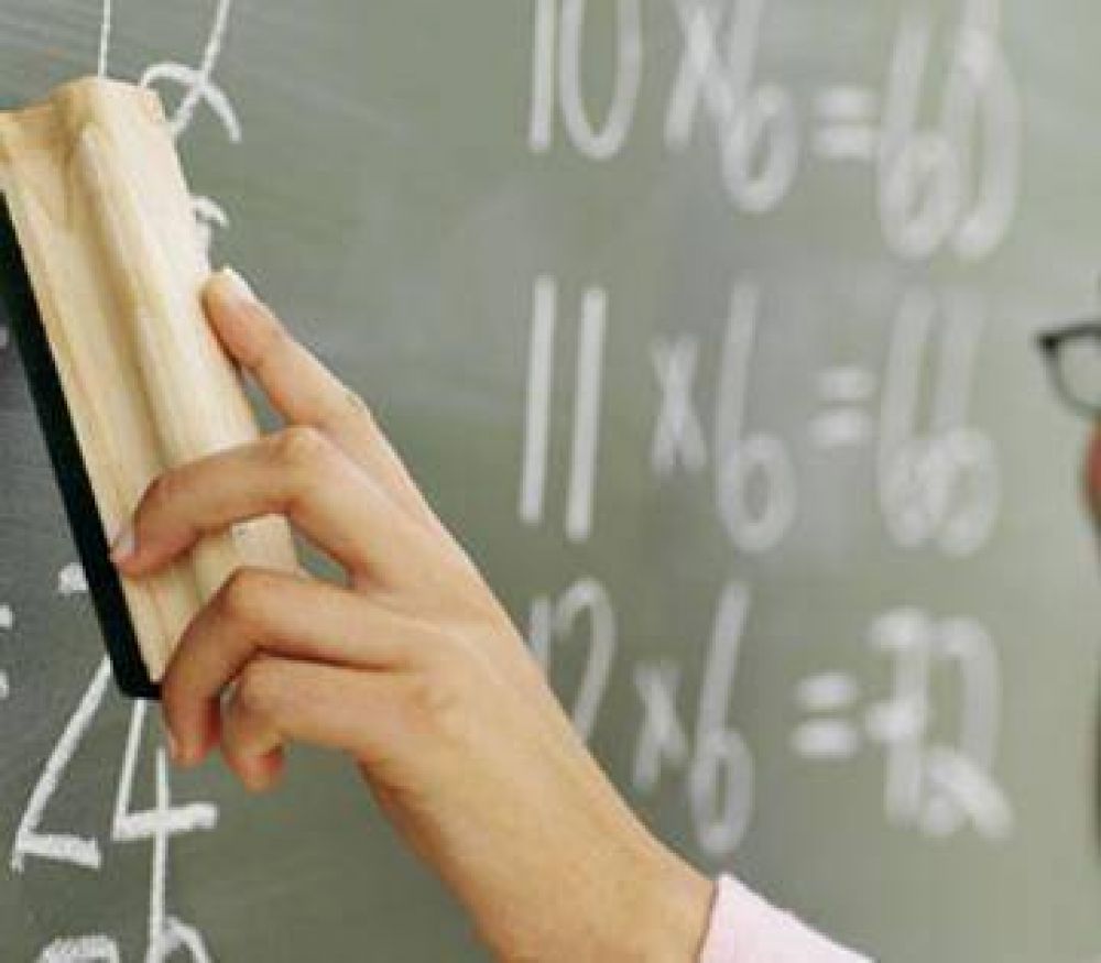 Ya no est�n enfermos, pero la ART no los deja volver al aula