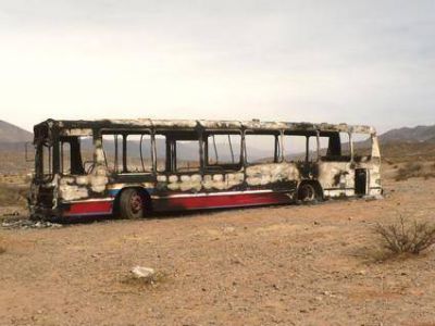 Un muerto, varios heridos  Y veh�culos incendiados 