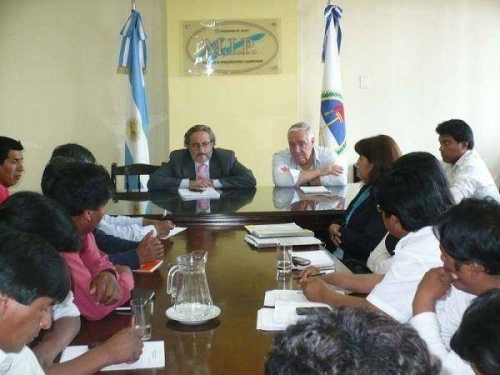 El ministro Fras se reuni con autoridades de comunas puneas