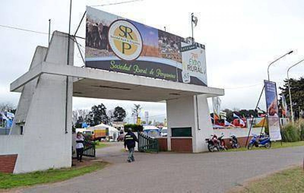 Expo Rural: a pesar de la lluvia y el fr�o las actividades se desarrollaron con normalidad