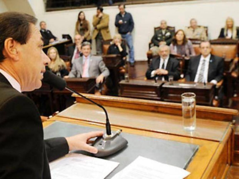 El Concejo debate el voto joven y avala la boleta �nica