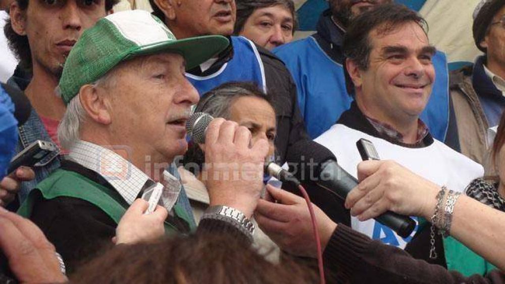Pelandino cruz� a sectores opositores dentro de la CTA	