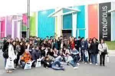Tecn�polis fue visitado por mil alumnos de Chivilcoy 
