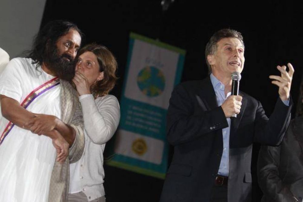 Macri inaugur� la Capital Mundial del Amor con Ravi Shankar