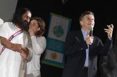Macri inaugur� la Capital Mundial del Amor con Ravi Shankar