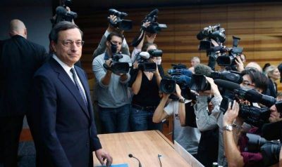 El BCE cambia de t�ctica y acept� comprar deuda para salvar al euro