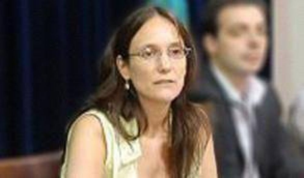 Diana Larraburu impulsa nuevas reglas para designar jueces en la Provincia