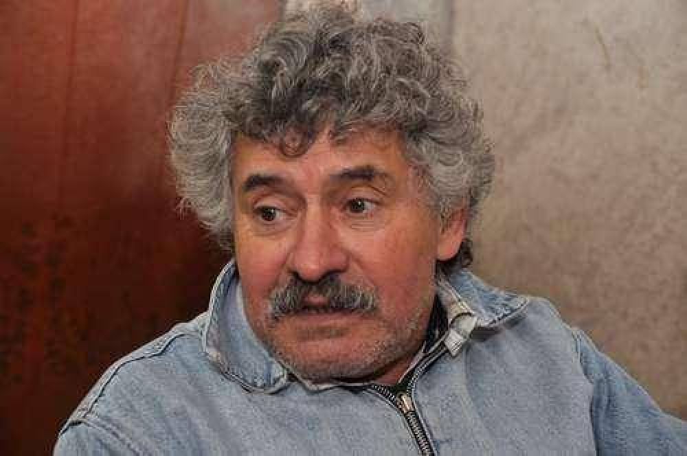 �Vamos a seguir aguantando para sacar adelante la papelera�