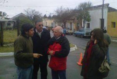 Entregaron ayuda social a familias de El Alto durante la visita de �Catamarca con Todos�