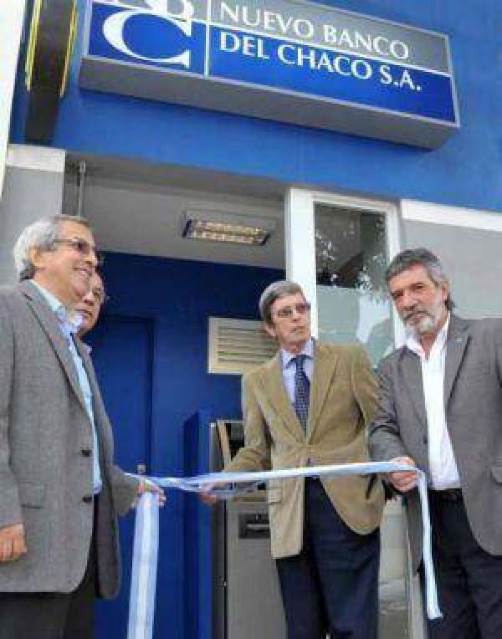 Nuevo cajero autom�tico en el club San Fernando