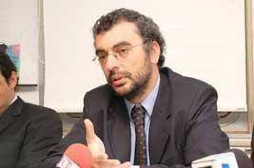  Las denuncias en Polic�a deber�n ser informadas al fiscal de turno