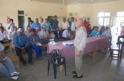 Capacitan a peque�os productores asentados en el centro oeste formose�o