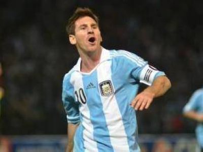 Argentina derrot� a Paraguay y qued� como �nico puntero de las Eliminatorias