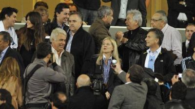 S�lo Macri estuvo en el palco pol�tico que arm� De la Sota